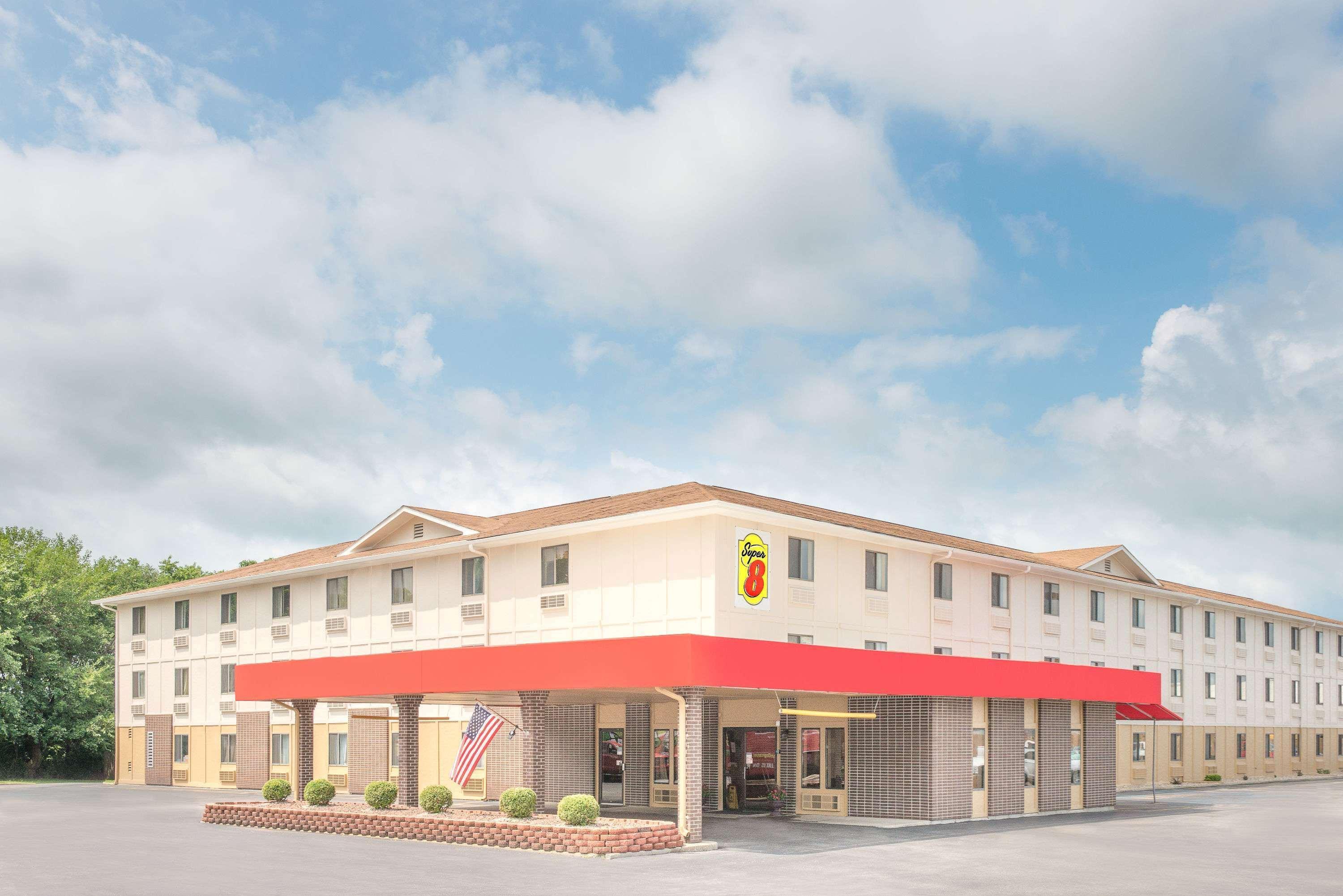 Super 8 By Wyndham Terre Haute Extérieur photo