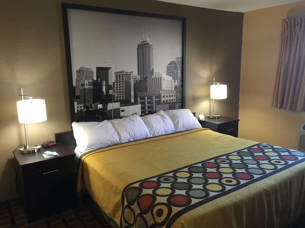 Super 8 By Wyndham Terre Haute Extérieur photo