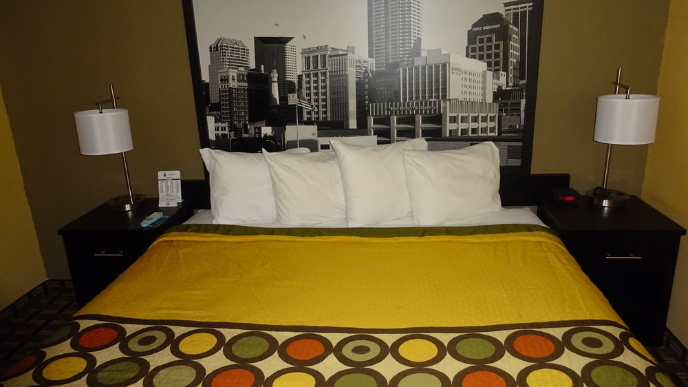 Super 8 By Wyndham Terre Haute Extérieur photo